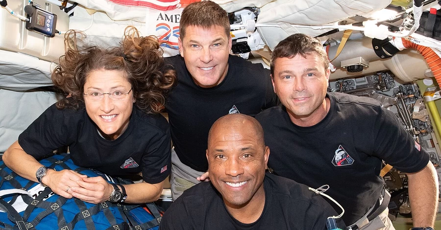 Миссия Artemis II приближается к финальной и самой опасной фазе полета 