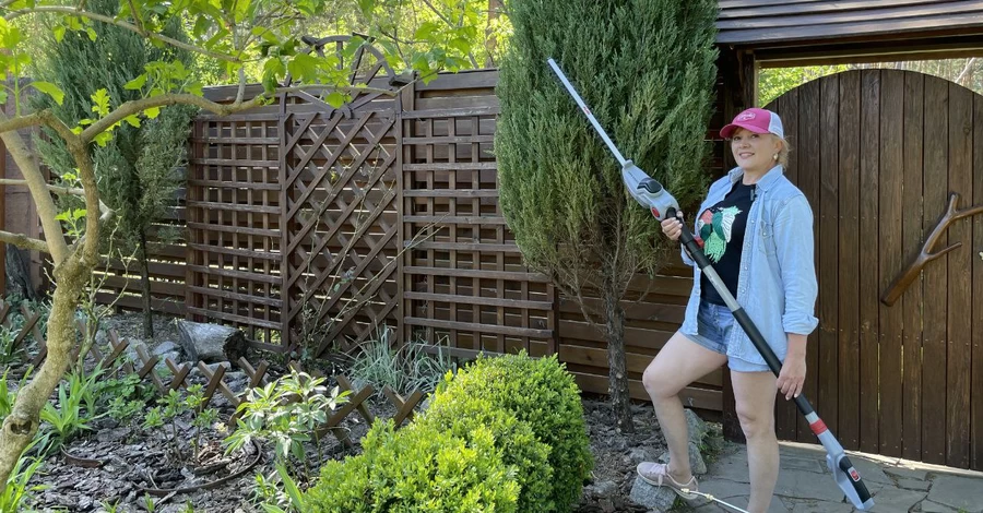 Із зони вогню на ПМЖ до Харкова: як вічнозелений сад із Вовчанська став переселенцем