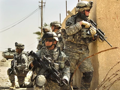 У США чоловіків з 18 років автоматично ставитимуть на військовий облік - за відмову загрожує в'язниця та штрафи 