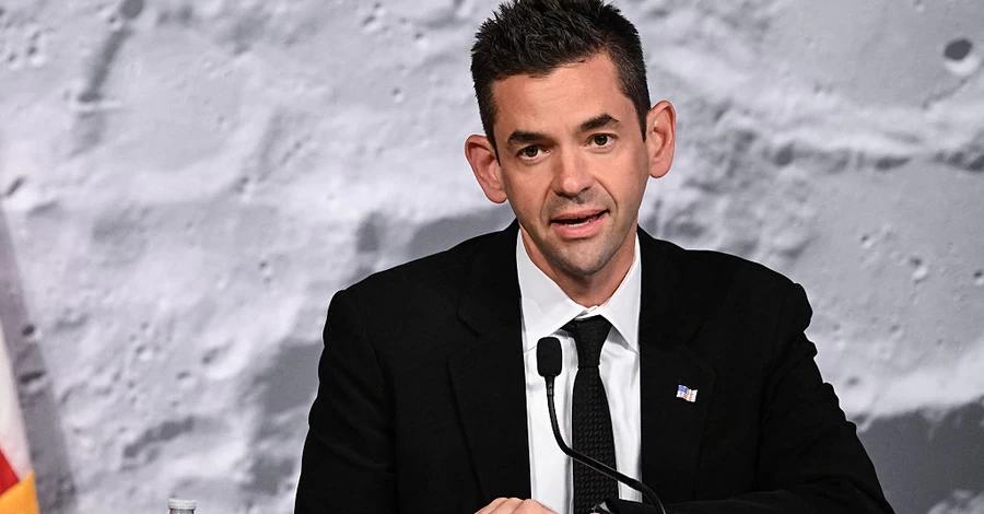 Глава NASA відповів на лист 10-річної дівчинки, яка попросила повернути Плутону статус планети