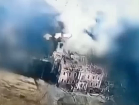 Росіяни знищили історичний палац Харитоненків на Сумщині - залишилися руїни