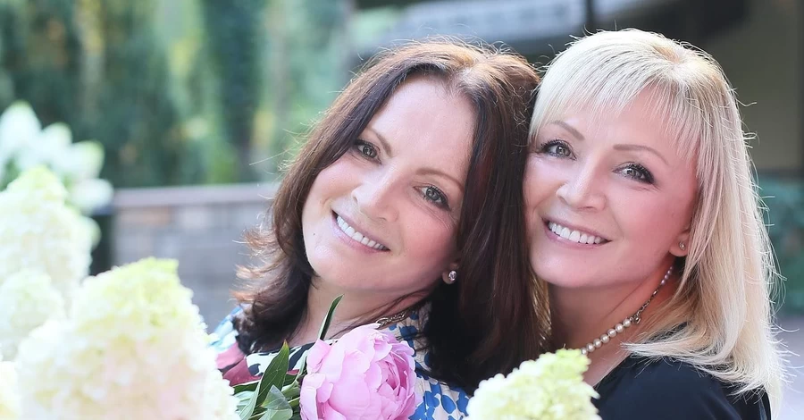 Сестри Ротару привітали українців з Великоднем