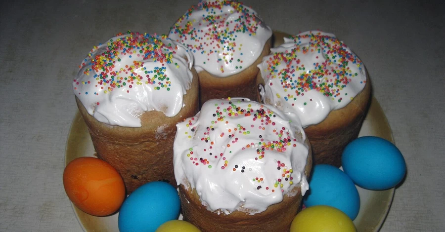 Десерты из подсохших пасок: что делать с бабушкиной, дубайской и другими пасками после праздника