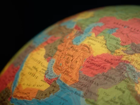 Иран требует компенсации от пяти арабских стран за удары США и Израиля