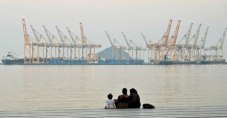 Судноплавство в Ормузькій протоці поступово відновлюється, — ЗМІ