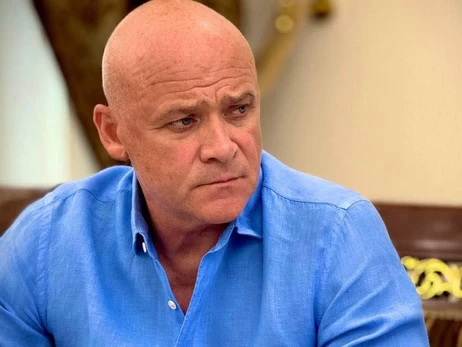 Суд продовжив термін дії обов'язків для ексмера Одеси Труханова