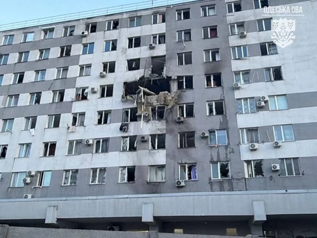 РФ вдарила дронами по житловому будинку в Одесі - є загиблий та поранені