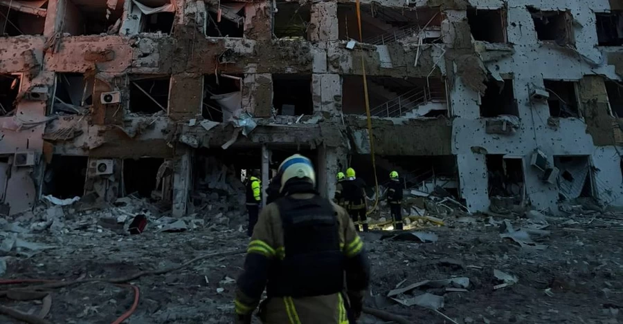 В Одессе россияне убили восемь людей - повреждены порты, общежитие и критическая инфраструктура