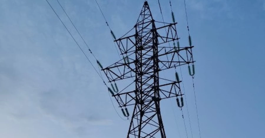 В Шостке 15-летний подросток получил ожоги 70% тела при попытке сделать селфи на ЛЭП