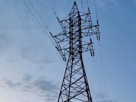 У Шостці 15-річний хлопець отримав опіки 70% тіла, ймовірно, під час спроби зробити селфі на ЛЕП