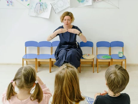 Дитина не говорить: коли це норма, а коли – привід звернутися до фахівця