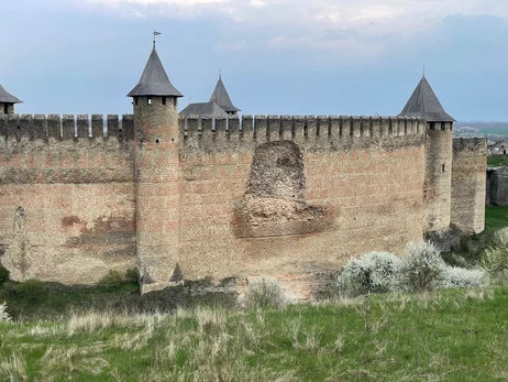 В Хотинской крепости на Буковине обвалилась древняя стена