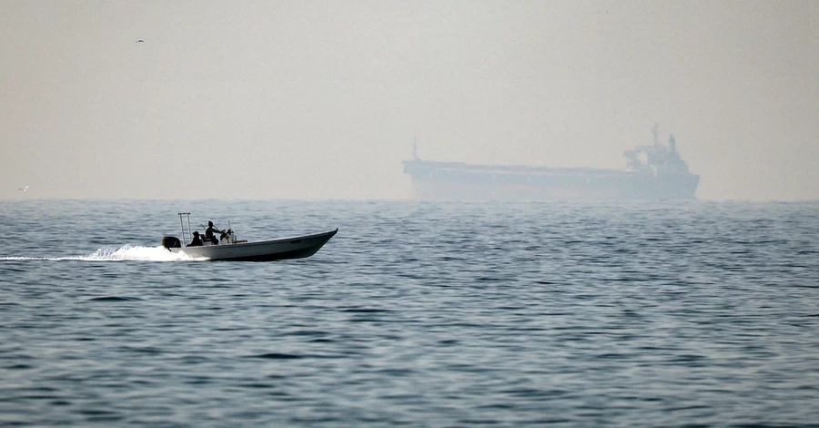 США готовятся к захвату нефтяных танкеров, связанных с Ираном, - WSJ