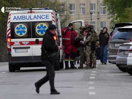 Трагедия в Киеве: сначала нападавший поссорился с соседом, поэтому полиция ехала на бытовой конфликт