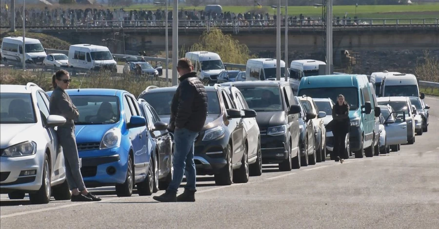 Летом для легковых авто на границе заработает система єЧерга