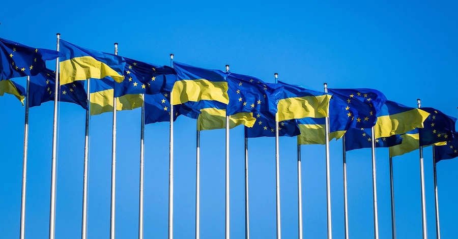 Посли ЄС затвердили кредит для України, який блокувала Угорщина