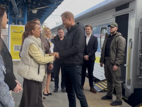 Принц Гарри в третий раз приехал в Украину, он выступит на форуме в Киеве
