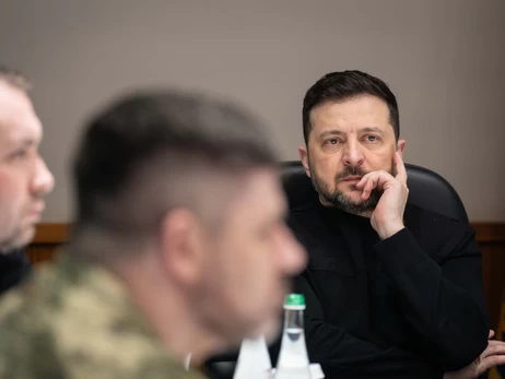 Зеленский готов рассмотреть разрешение на оружие и ждет концепцию от Кабмина