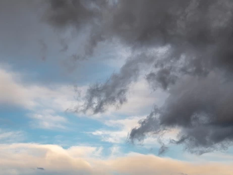 Останні вихідні квітня будуть холодними - синоптики прогнозують заморозки, дощ, сніг та сильний вітер