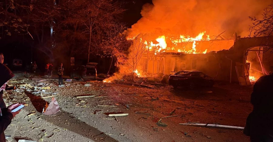 Россияне ударили по Одессе, разрушены жилые дома, есть пострадавшие