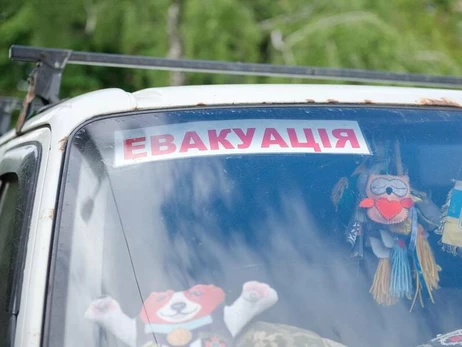 З Лимана повторно евакуювали родину із двома дітьми, хлопчик втратив руку через атаку РФ