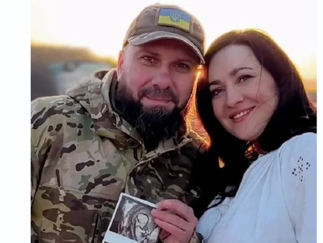 45-летняя телеведущая Соломия Витвицкая беременна первенцем и показала свой заметно округлый животик