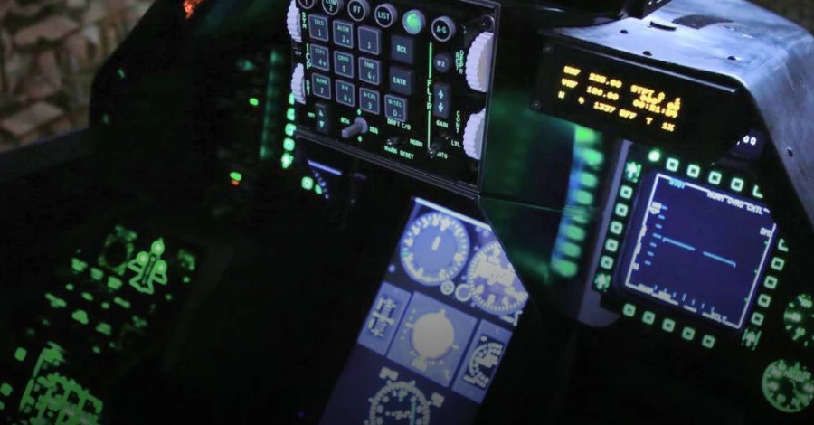 Украина получила редкие мобильные тренажеры F-16 для подготовки пилотов, - Федоров