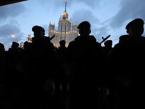 Парад перемоги на Червоній площі: без танків, суворовців та інтернету