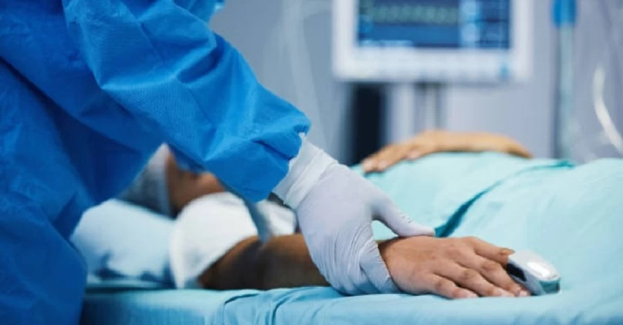 З'їв немите листя салату - чоловік з Львівщини захворів на рідкісну хворобу
