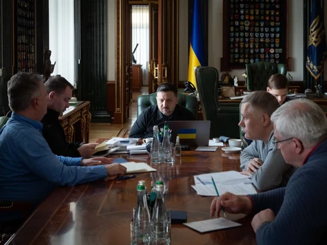 Зеленський та Фіцо готують особисту зустріч та домовилися налагодити відносини між країнами  