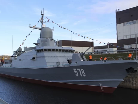 Зеленський заявив про ураження носія ракет у порту Ленінградської області