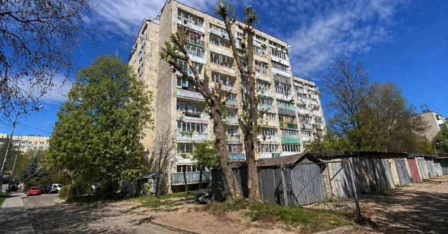 Во Львове вместо отчета об обрезке деревьев опубликовали ИИ-фото