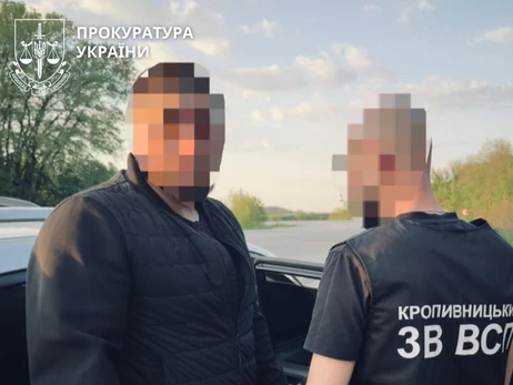 Військовослужбовця, який у Дніпрі на камеру побив побратима та дезертував, затримали у Кропивницькому