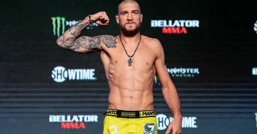 Украинец Ярослав Амосов одержал вторую победу в UFC