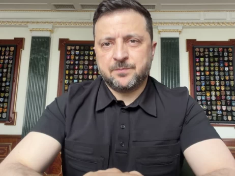 Росія утримується від масованих атак, але на фронті тиші не має, — Зеленський про перемир'я