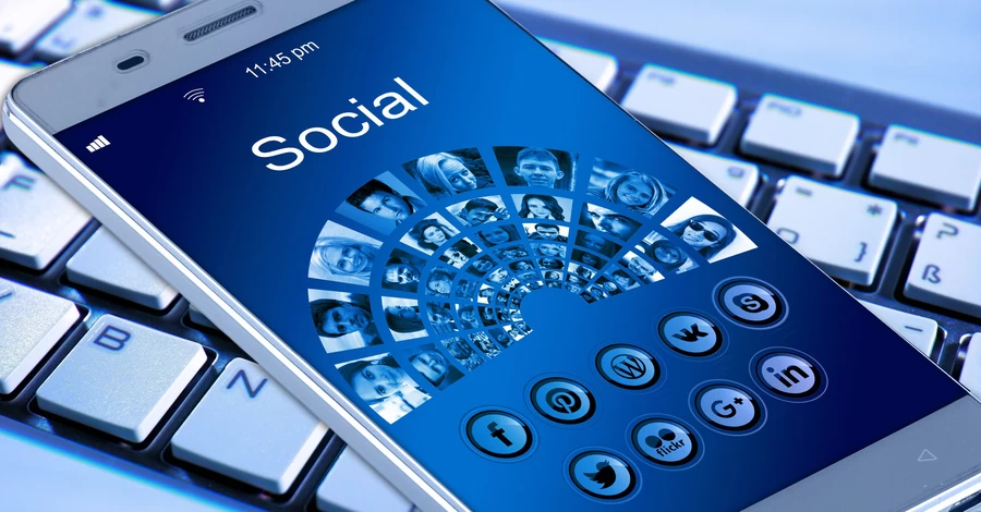 ЄС планує посилити регулювання TikTok, Instagram, Facebook та X для захисту дітей і молоді