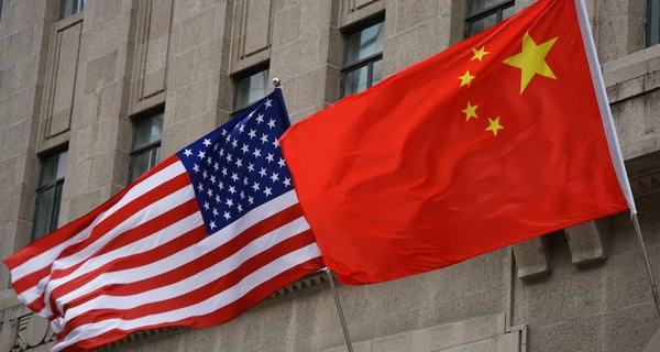 Кто полетел с Трампом в Китай: руководители Apple, Nvidia, Tesla, Boeing, Visa и Goldman Sachs