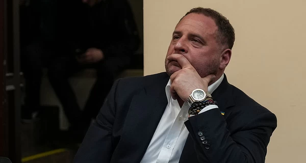 Джип с деньгами: у Ермака нет 180 миллионов гривен на залог