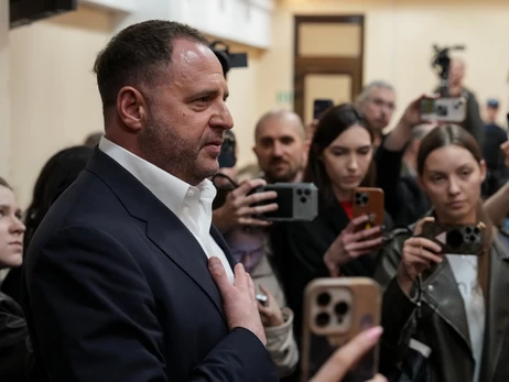 За Єрмака почали вносити заставу, вісім мільйонів дала експартнерка Тапанова 