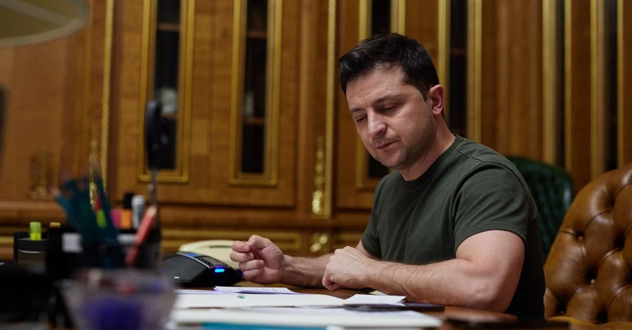Зеленський оприлюднив документи, отримані від ГУР, та попередив про нові удари РФ