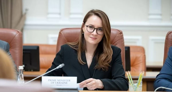 Правительство отменило ограничения на выезд за границу для всех женщин