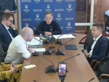 Комітет свободи слова передав до етичного комітету скаргу журналіста Мокрика на Гончаренка – що відомо