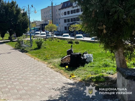 В Тернопольской области мужчина с ножом напал на женщину возле Почаевской лавры