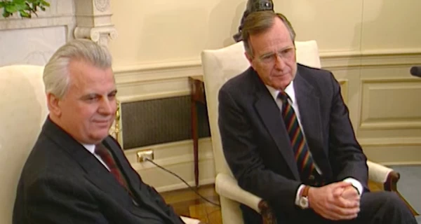 У США опублікували відео першого візиту президента України до Білого дому в 1992 році
