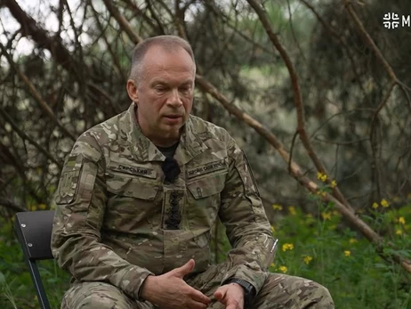 Головком Сирський попередив про ризик вторгнення з Білорусі і розширення фронту