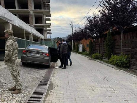 БЭБ обвиняют в причастности к рейдерству в Буковеле: по делу фигурирует детектив Павел Чичкань