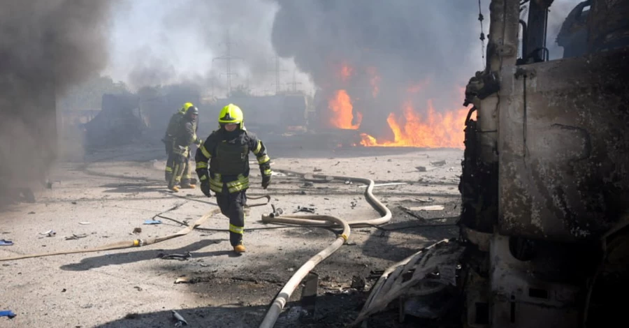 У Сумах росіяни атакували траурну колону, є загиблий та поранені
