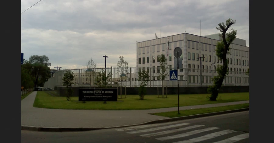 Посольство США в Киеве предупредило об угрозе масштабной атаки в ближайшие сутки