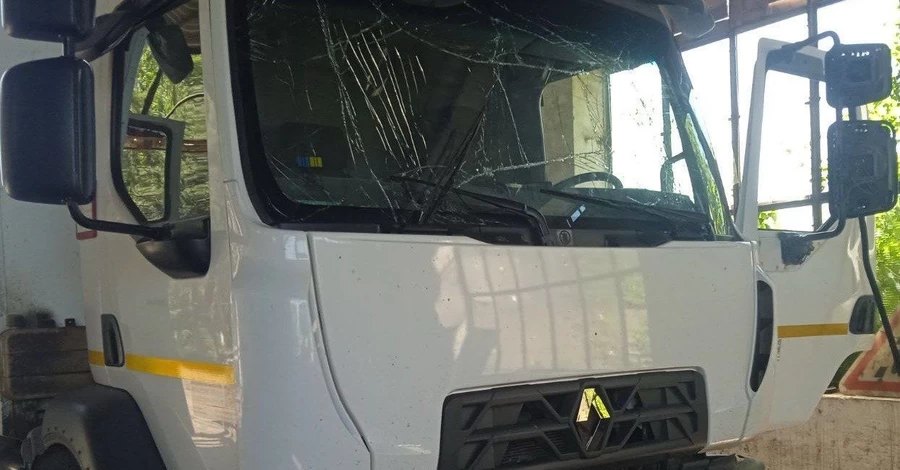 Войска РФ нанесли удар дроном по автомобилю в Марганце - 13 человек ранены