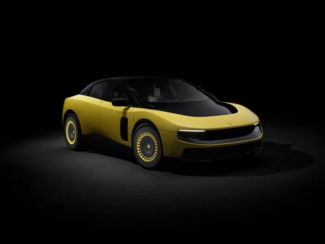 Ferrari представила первый электромобиль, который разработал бывший дизайнер Apple